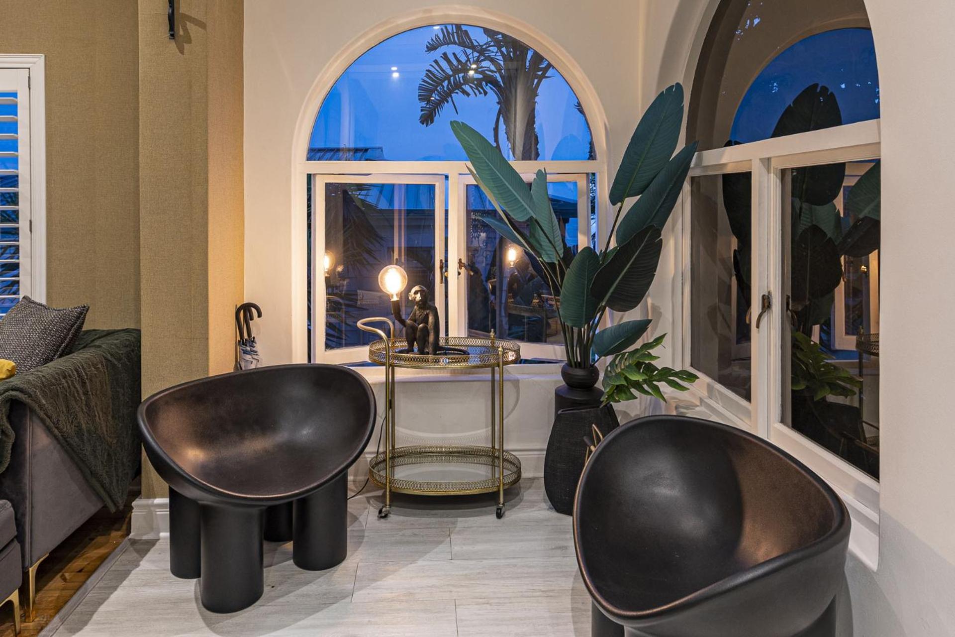 Villa Clifton Yolo Spaces - Clifton Boutique
