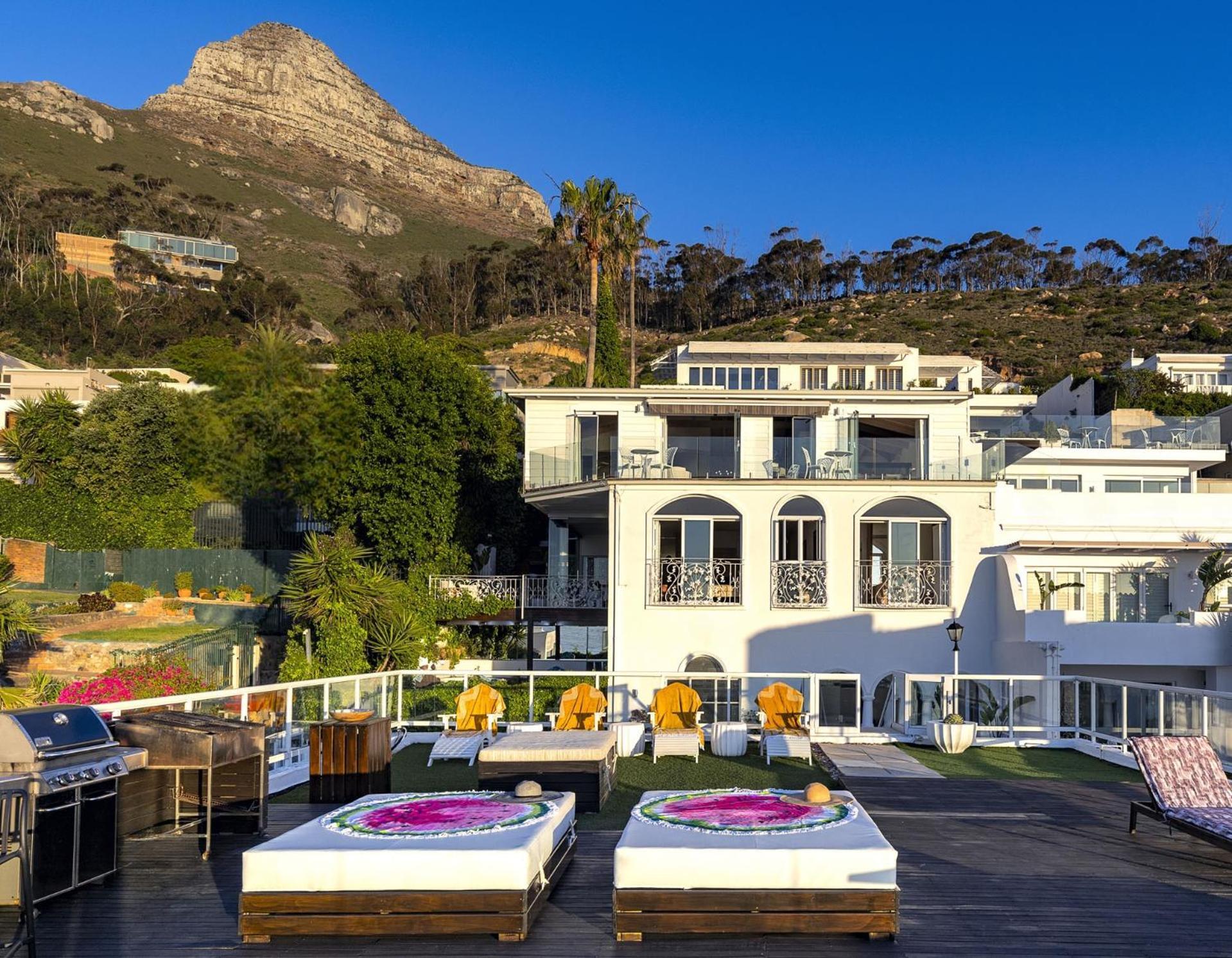 Clifton Yolo Spaces - Clifton Boutique